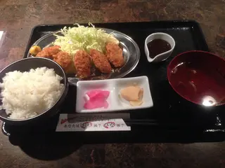 カキフライ定食の写真