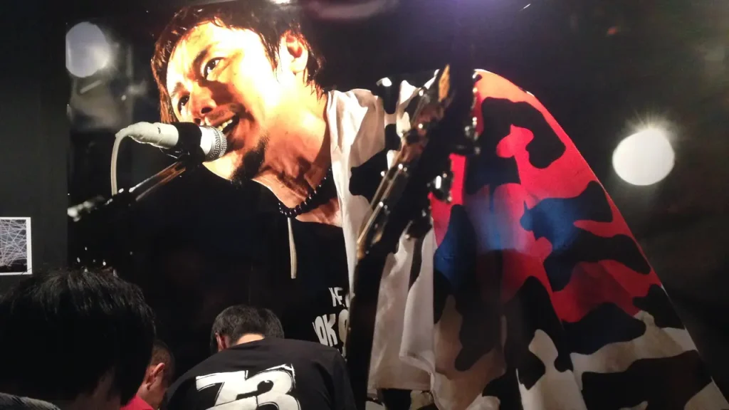 SATANIC CARNIVAL 2015会場内のグラフィック・フォト展示の様子